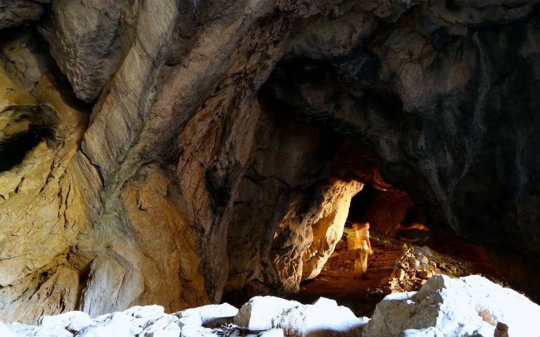 Konya tam bir mağara cenneti var! Bu mağaralara giren adeta yeni bir dünya keşfediyor 8
